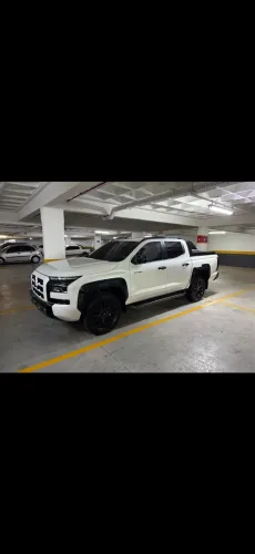 Mitsubishi TRITON Katana 2.4 CD 4X4 TB Diesel Aut. 2026
