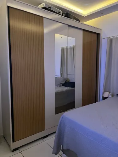 GUARDA ROUPA