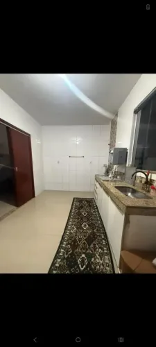 Imóvel para aluguel tem 80 metros quadrados com 2 quartos