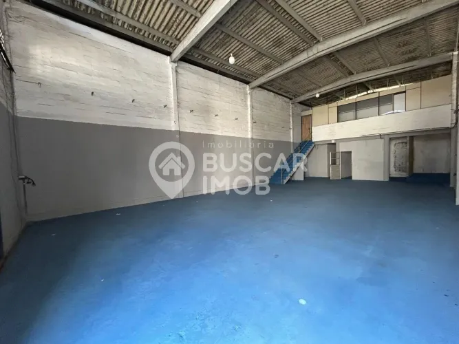 GALPÃO COMERCIAL em Camaçari - Bahia, Centro