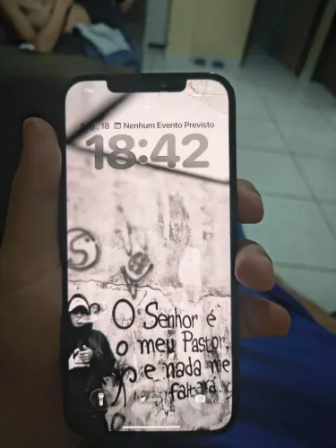 iPhone 12 Pro Max Câmera tremendo  Quebrada atrás R$1600 No Pix tem preço