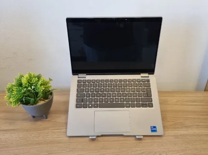 Notebook Dell Latitude 5320 2 em 1 - Core i7 | 11ª geração | 512GB SSD | 32GB DDR4 | 13,3"