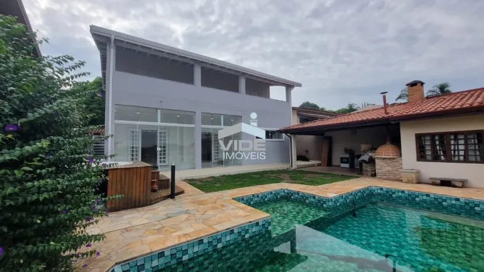 Casa em Condomínio de Campinas-SP, 3 Quartos, 1 Suíte, 3 Salas, 4 Banheiros, 4 Vagas, 200m