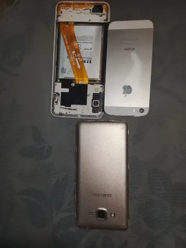 Celulares com defeitos para trocar peça