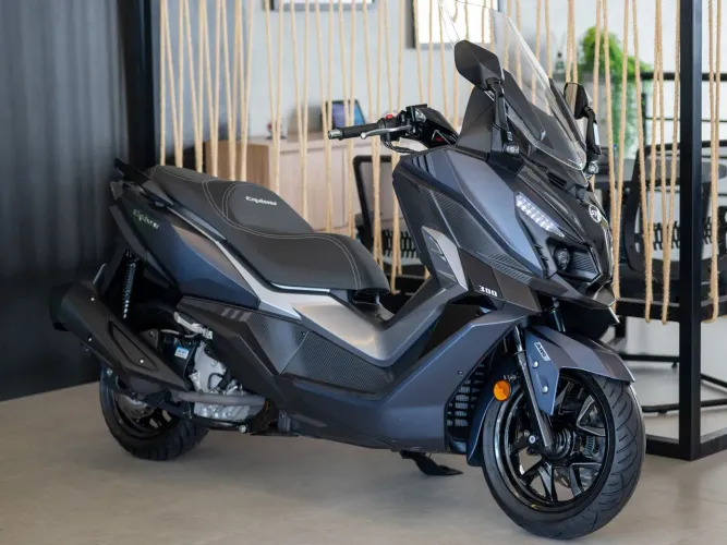DAFRA CRUYSIM 300 2025