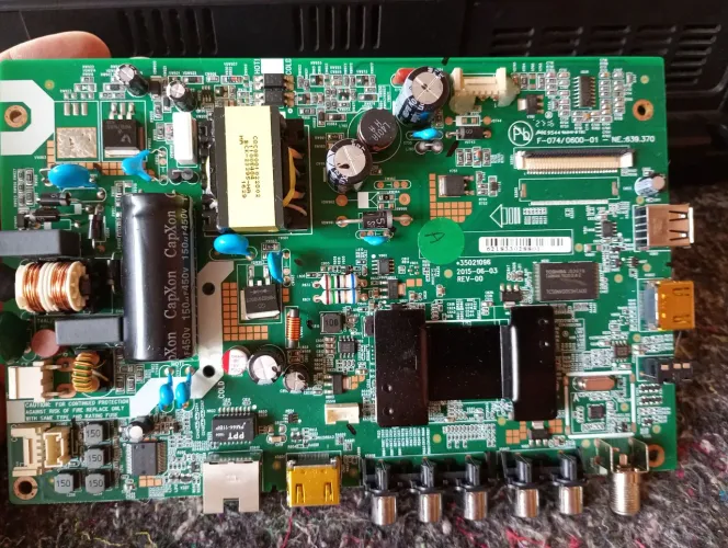 Placa principal tv Samsung un32j4