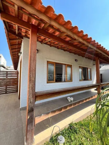 Casa com 2 dormitórios para alugar, 140 m² por R$ 5.000,00/mês - Condomínio Terras de Atib