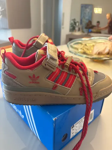 Tênis adidas infantil n 34 - muito novo 