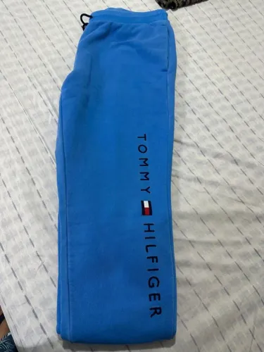 Calça Tommy original dos Estados Unidos. Zero