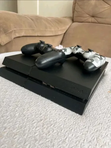 Vendo Ps4 com defeito