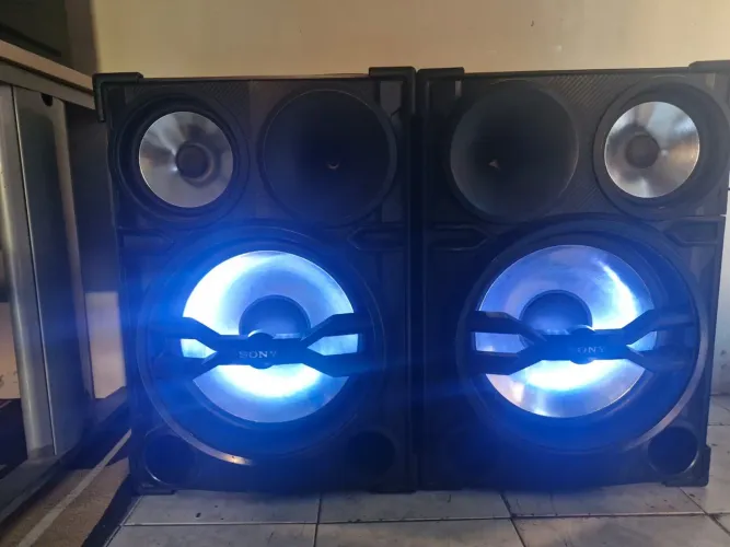 Par de caixas de som Sony