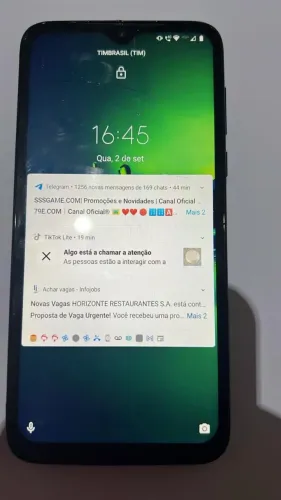 Motorola G8 Plus 64 agv