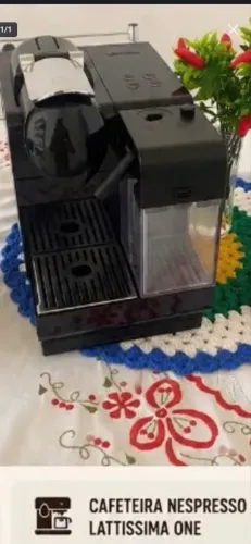 Cafeteira nespresso latrissima one