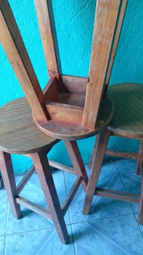 Mesas,cadeiras e bancos