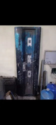Tampa da caçamba F1000
