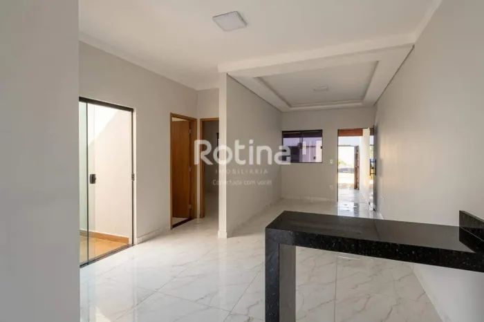 Casa Residencial 2 Quartos (1 Suíte) com 3 Vagas Novo Mundo, Uberlândia/MG