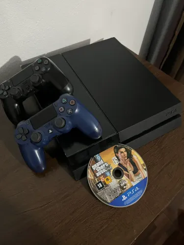 Playstation 4 FAT + Gta 5 