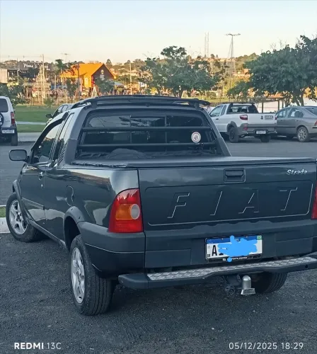 Fiat Strada LX 1.6 MPI 16V 2000