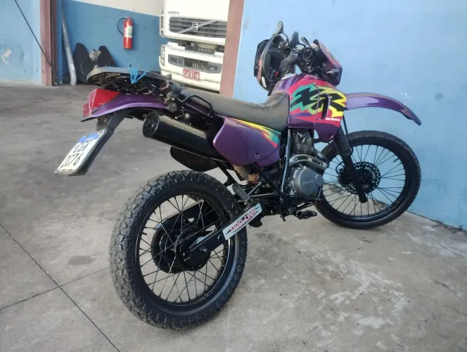 Honda XR 200