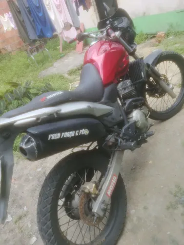 XRE 300 2015