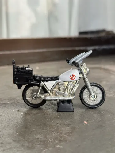 Motocicleta Ecto-2 Ghostbusters movie Hot Wheels