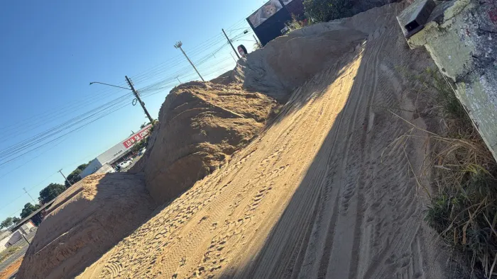 Areia e brita 