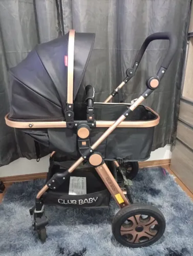 CARRINHO DE BEBÊ DE LUXO 