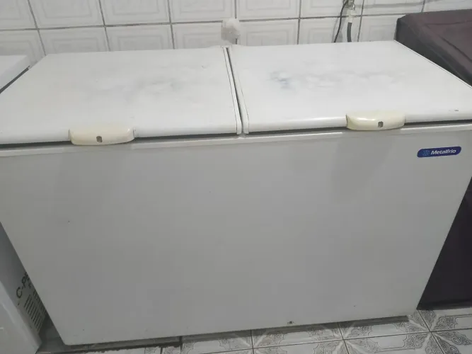 Freezer horizontal