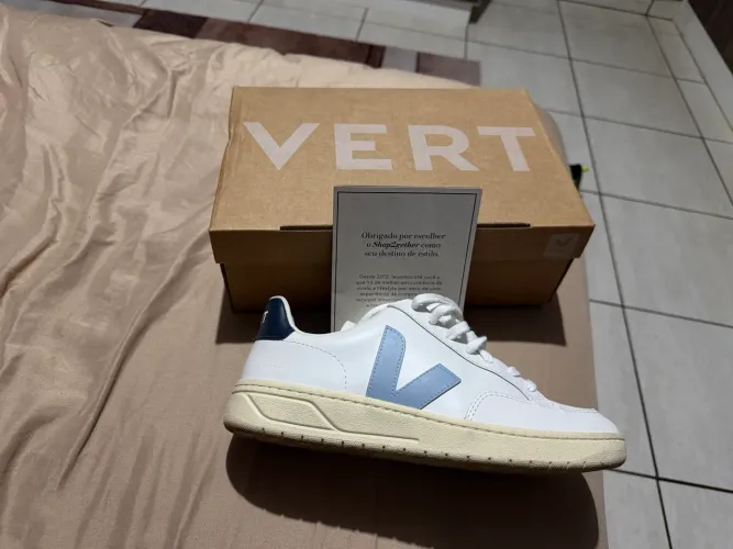 Tênis vert/veja casual