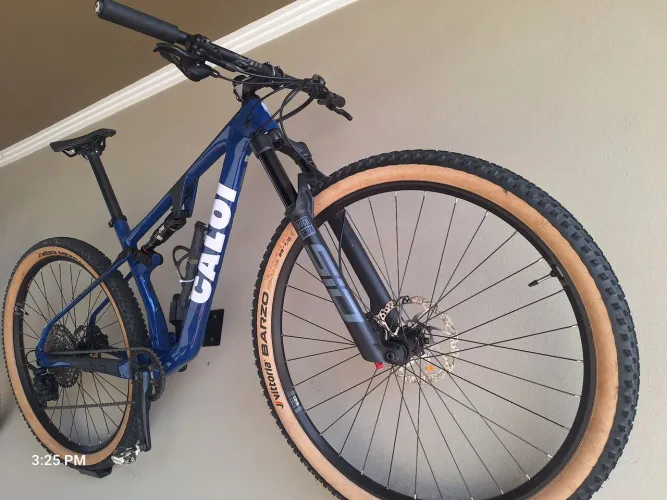 Caloi full carbon 2025 tam 17
