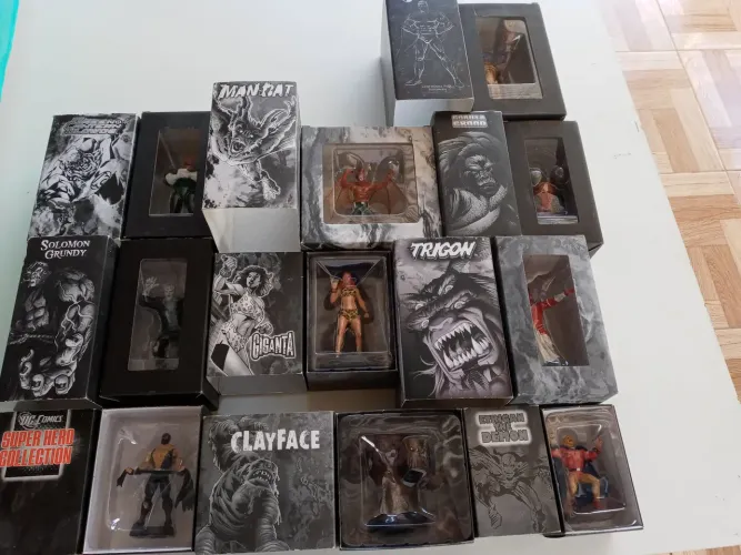10 miniaturas especias da coleçao DC eaglemoss