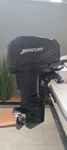 Motor de popa Mercury americano 25 HP
