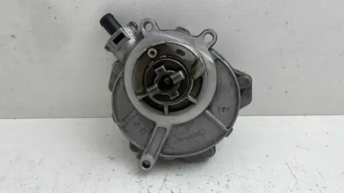 Bomba De Vácuo Audi A6 3.0 2012 06e145100r