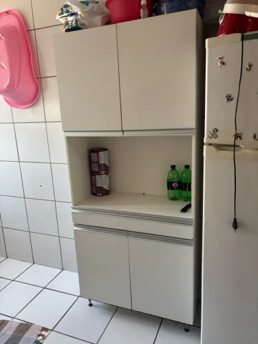 Armário multiuso 
