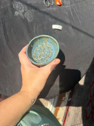 Saboneteira artesanal de cerâmica