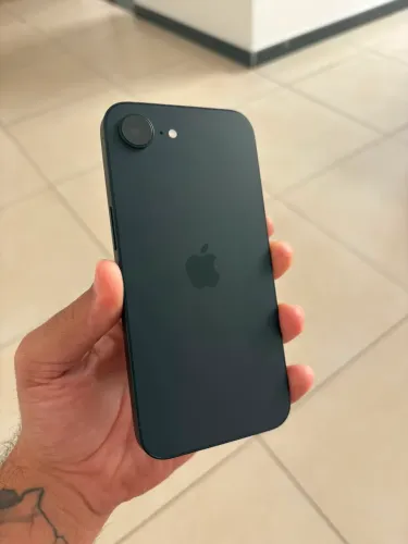iPhone 16e 128GB