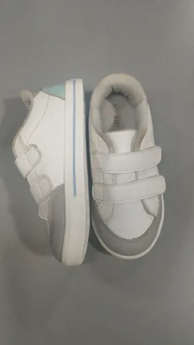 Tenis infantil escolar com velcro