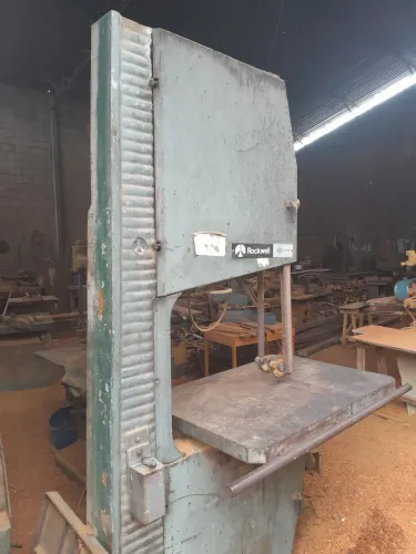 Serra fita industrial Rockwell