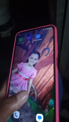 Vendo celular Motorola g15 com tela quebrada