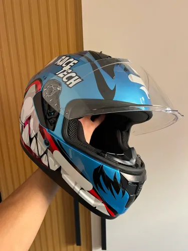 Capacete tamanho 58