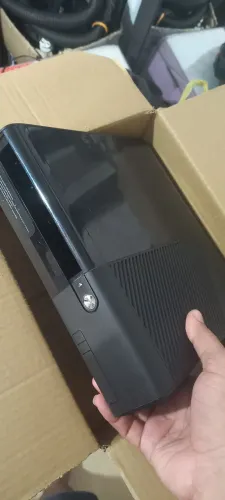 Xbox 360 liga e não dá video