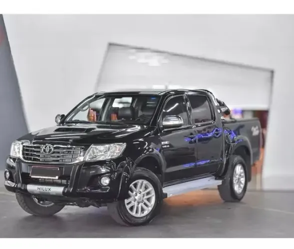 Toyota Hilux CD SRV D4-d 4X4 3.0 TDI Diesel AUT 2014
