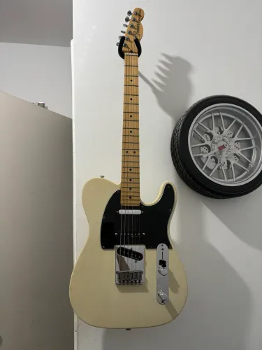 VENDO OU TROCO - Fender Deluxe Nashville Telecaster MIM 75 anos