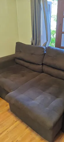 Sofá retrátil e reclinável
