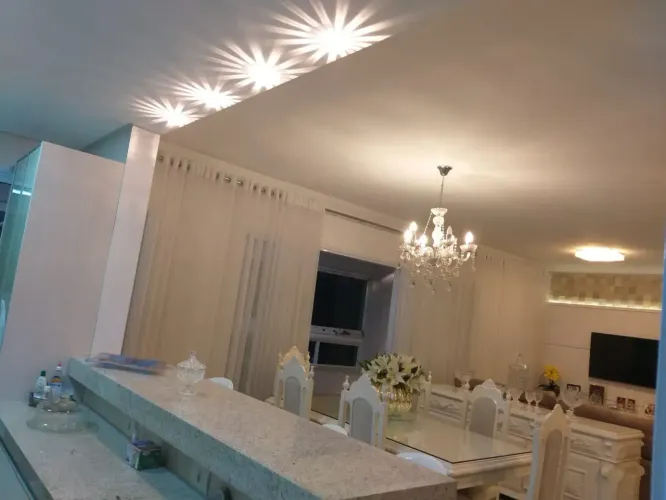 Apartamento 3 suítes ao lado do Parque Flamboyant