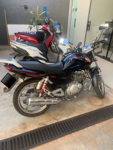 Suzuki GSR 150i 2013