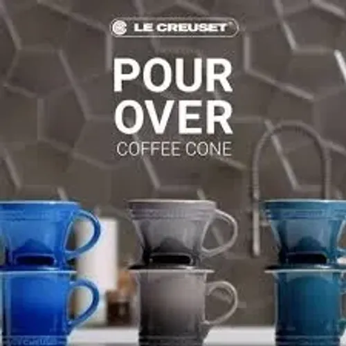 Jogo Café Suporte Filtro e Caneca Marseille Le Creuset