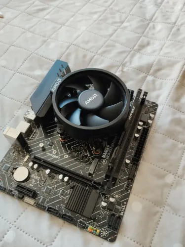 Kit Placa Mãe + Processador Ryzen 5 + 8gb RAM DDR4