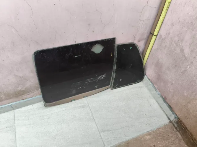 Vidros porta traseira motorista golf MK3 