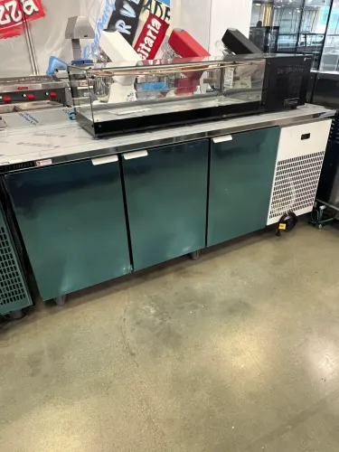 Balcão refrigerado 2 metros inox 3 portas - novo 